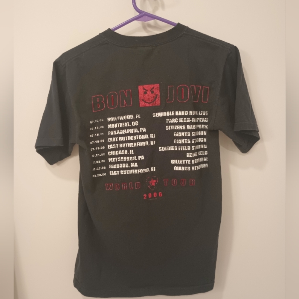 Bon Jovi 2006 Tour Tee - Picture 2 of 5